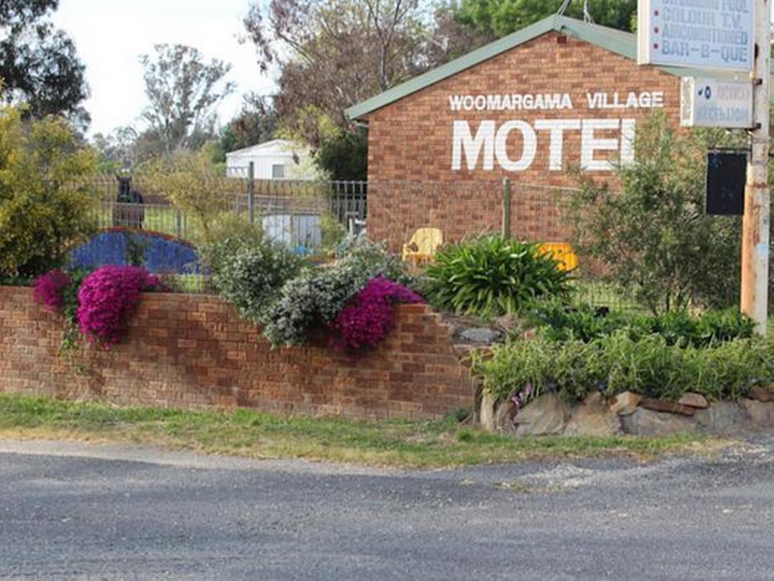 Woomargama Motel Buitenkant foto